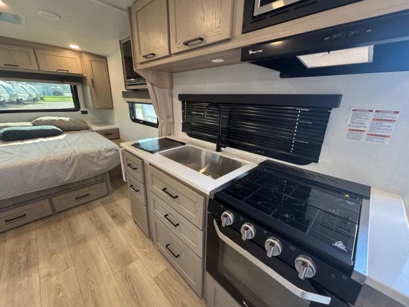 2026 Forest River 2026 Forest River Flagstaff Micro Lite - thumbnail 10