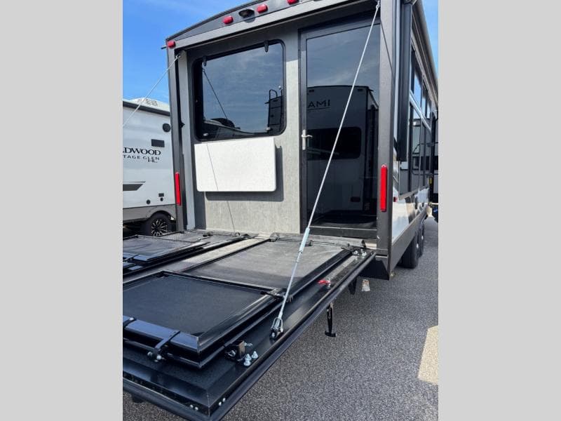 2025 Forest River 2025 Forest River Wildwood FSX - thumbnail 6