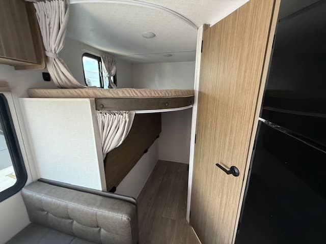 2026 Forest River 2026 Forest River Wildwood FSX - thumbnail 11