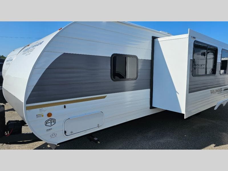 2026 Forest River 2026 Forest River Wildwood X-Lite - thumbnail 4