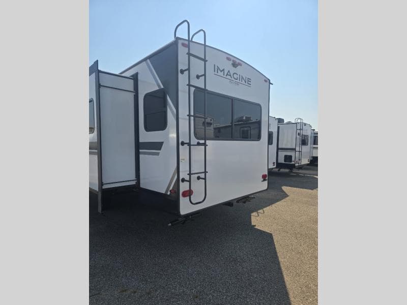 2026 Grand Design 2026 Grand Design Imagine XLS - thumbnail 5