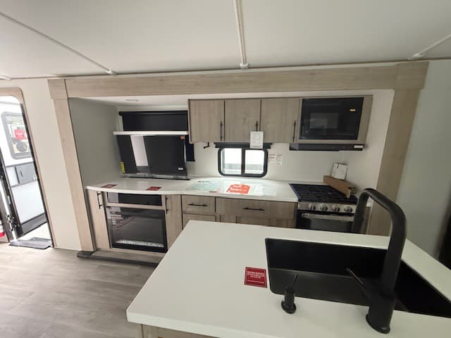 2026 Grand Design 2026 Grand Design Imagine XLS - thumbnail 14