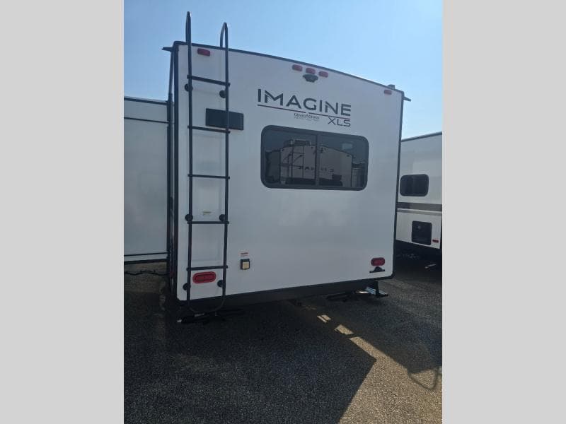 2026 Grand Design 2026 Grand Design Imagine XLS - thumbnail 5