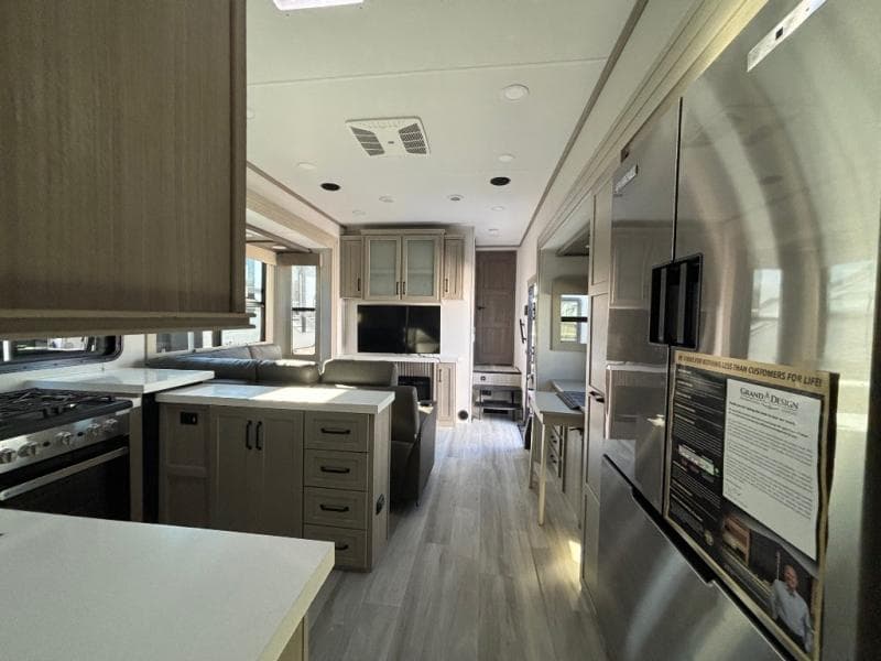 2025 Grand Design 2025 Grand Design Momentum M-Class - thumbnail 16