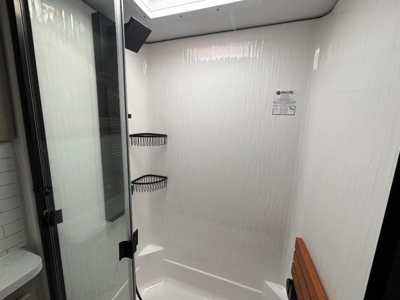 2025 Grand Design 2025 Grand Design Momentum M-Class - thumbnail 17