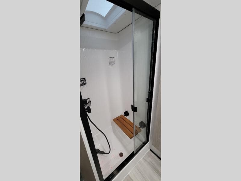 2025 Grand Design 2025 Grand Design Momentum M-Class - thumbnail 27