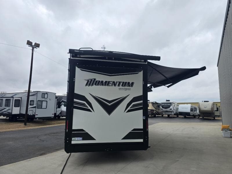 2024 Grand Design 2024 Grand Design Momentum - thumbnail 8
