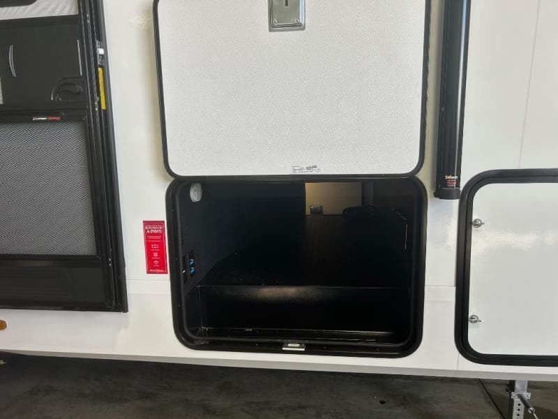 2026 Grand Design 2026 Grand Design Reflection 150 Series - thumbnail 6