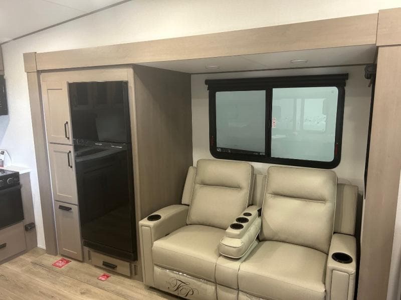 2026 Grand Design 2026 Grand Design Reflection 150 Series - thumbnail 11