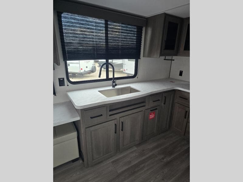 2026 Grand Design 2026 Grand Design Transcend - thumbnail 16