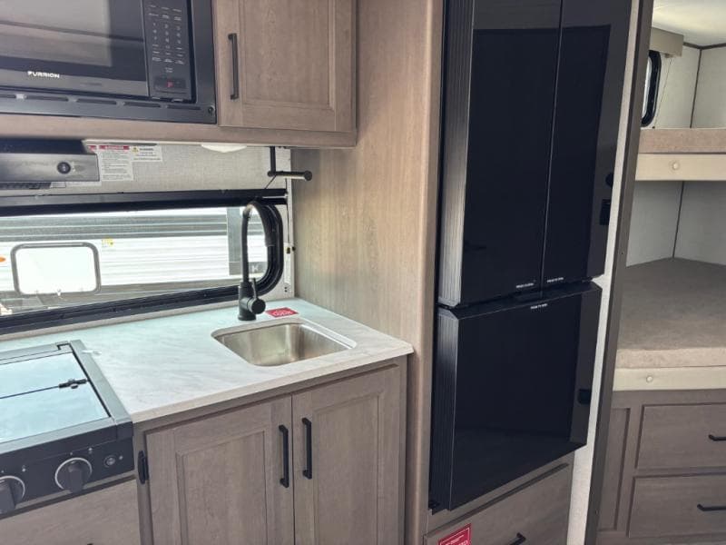 2026 Grand Design 2026 Grand Design Transcend - thumbnail 9