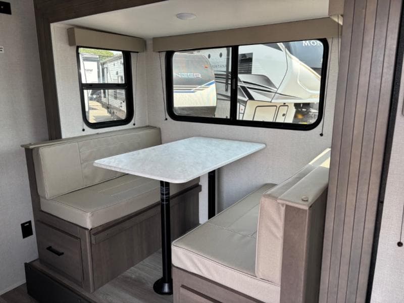 2026 Grand Design 2026 Grand Design Transcend - thumbnail 8