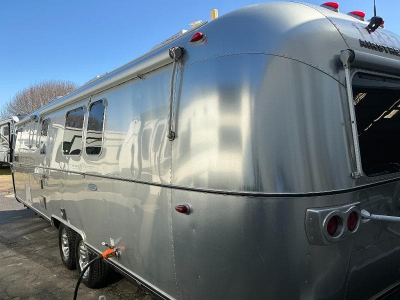 2018 Airstream 2018 Airstream Classic - thumbnail 26