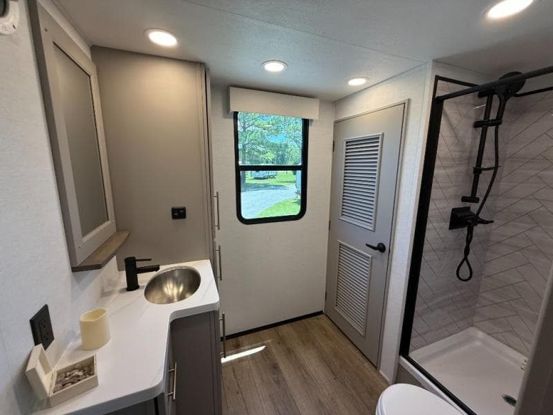 2026 Alliance RV 2026 Alliance RV Benchmark - thumbnail 19