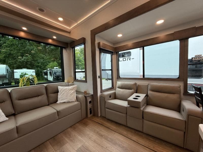 2026 Alliance RV 2026 Alliance RV Benchmark - thumbnail 18