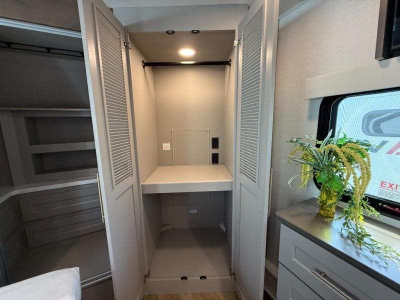 2026 Alliance RV 2026 Alliance RV Paradigm - thumbnail 39