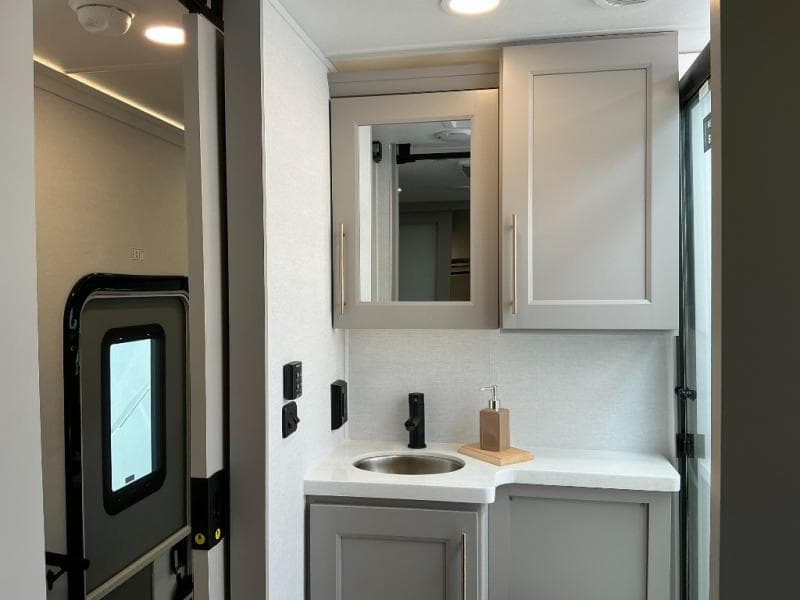 2026 Alliance RV 2026 Alliance RV Paradigm - thumbnail 27