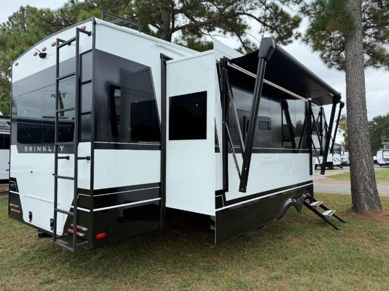2026 Brinkley RV 2026 Brinkley RV Model Z - thumbnail 32
