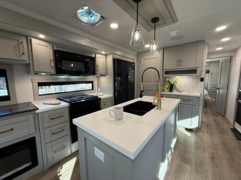 2026 Brinkley RV 2026 Brinkley RV Model Z - thumbnail 6