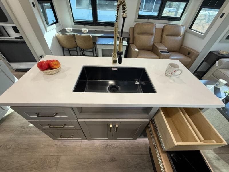 2026 Brinkley RV 2026 Brinkley RV Model Z - thumbnail 12