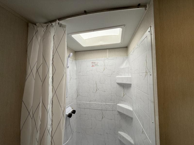 2026 Forest River 2026 Forest River Cherokee Wolf Den - thumbnail 29