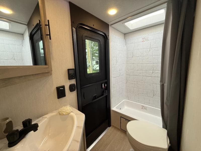 2026 Forest River 2026 Forest River Cherokee Grey Wolf - thumbnail 28