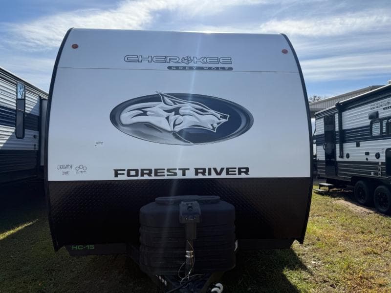2026 Forest River 2026 Forest River Cherokee Grey Wolf - thumbnail 3