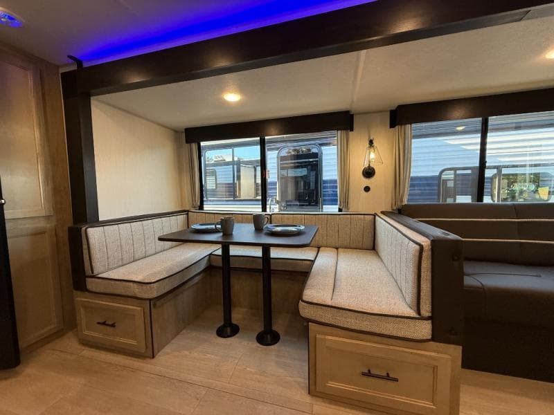 2026 Forest River 2026 Forest River Cherokee Wolf Den - thumbnail 18