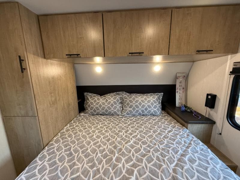 2026 Forest River RV 2026 Forest River RV Cherokee Wolf Den - thumbnail 39