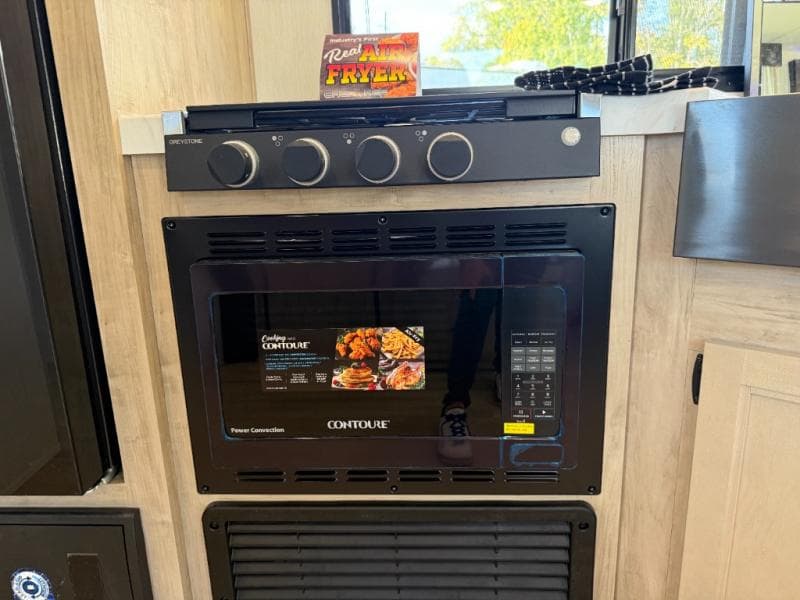 2026 Forest River 2026 Forest River Cherokee Wolf Den - thumbnail 11