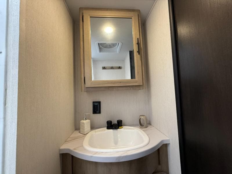 2026 Forest River 2026 Forest River Cherokee Wolf Den - thumbnail 25