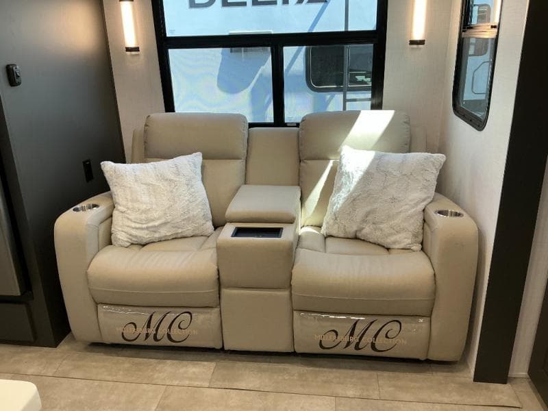 2025 Forest River 2025 Forest River Flagstaff Classic - thumbnail 15