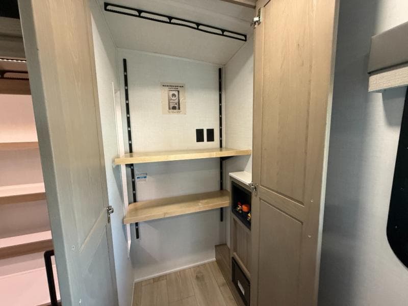 2026 Forest River 2026 Forest River Flagstaff Classic - thumbnail 31