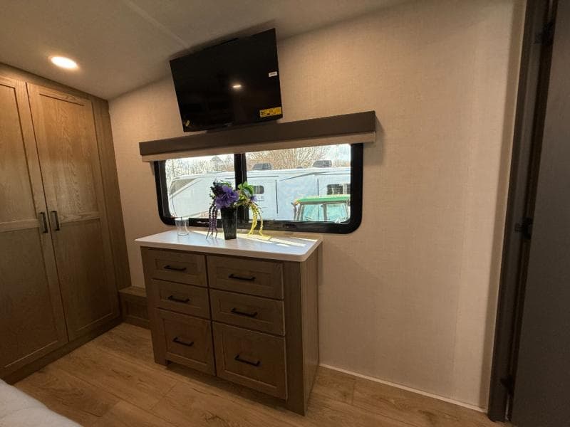 2026 Forest River 2026 Forest River Flagstaff Classic - thumbnail 33