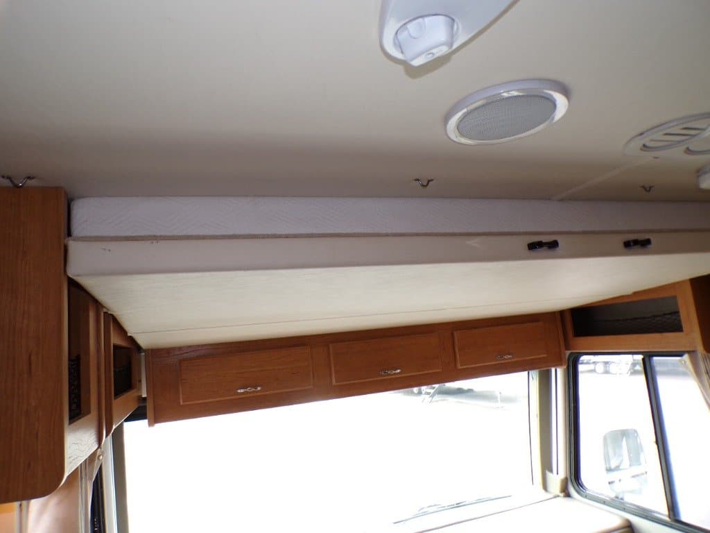 2016 Fleetwood 2016 Fleetwood Storm - thumbnail 46