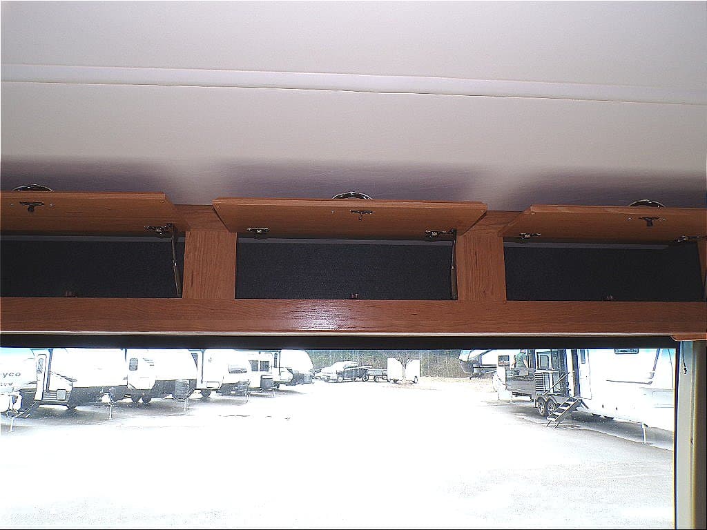 2016 Fleetwood 2016 Fleetwood Storm - thumbnail 48