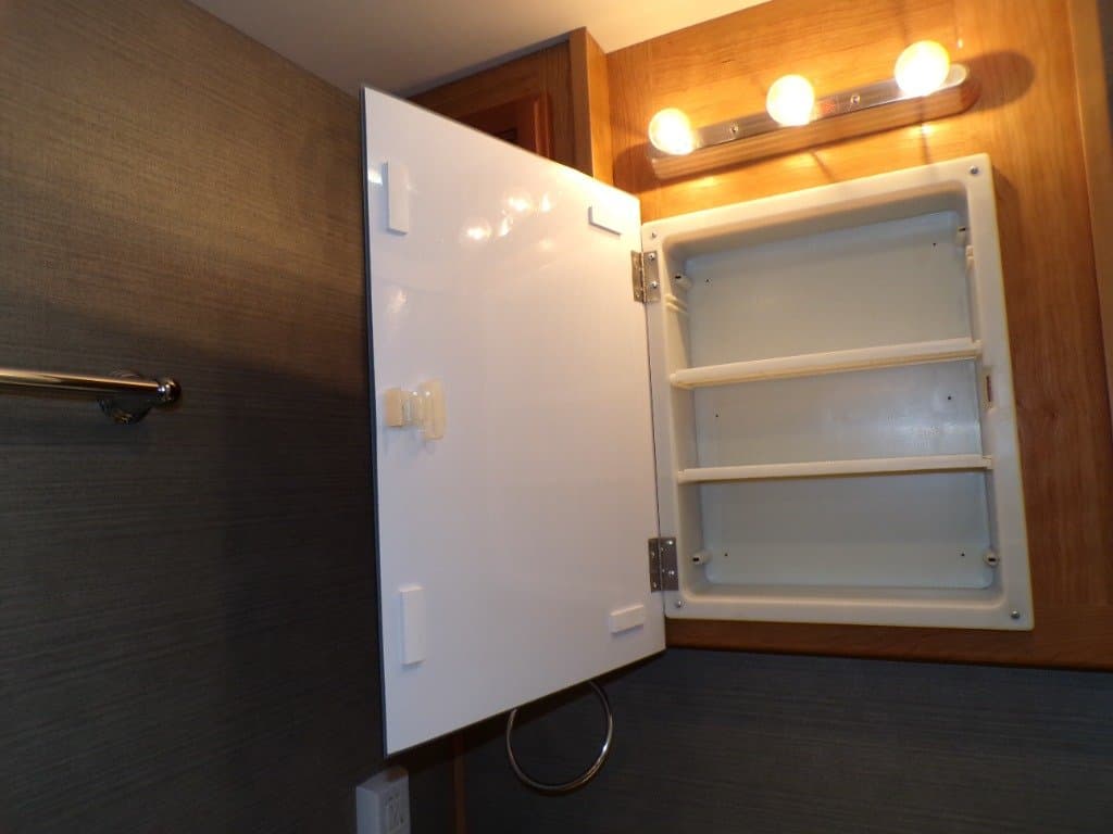 2016 Fleetwood 2016 Fleetwood Storm - thumbnail 67