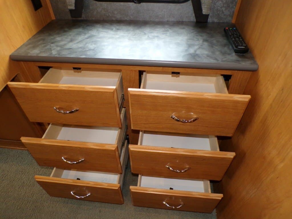 2016 Fleetwood 2016 Fleetwood Storm - thumbnail 58