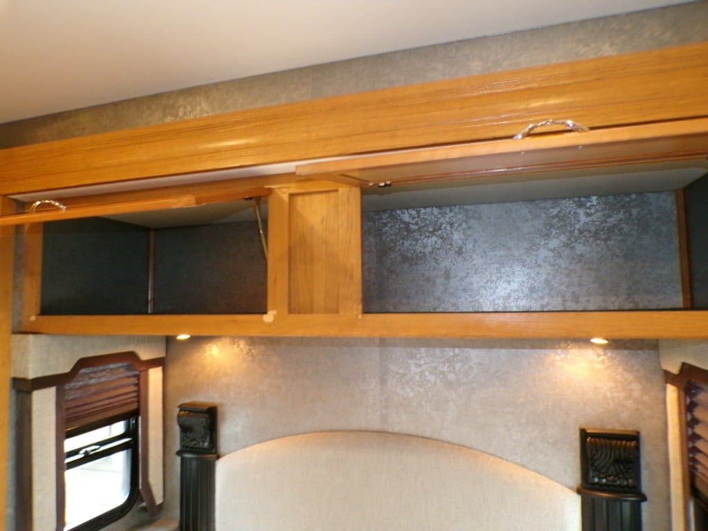 2016 Fleetwood 2016 Fleetwood Storm - thumbnail 53