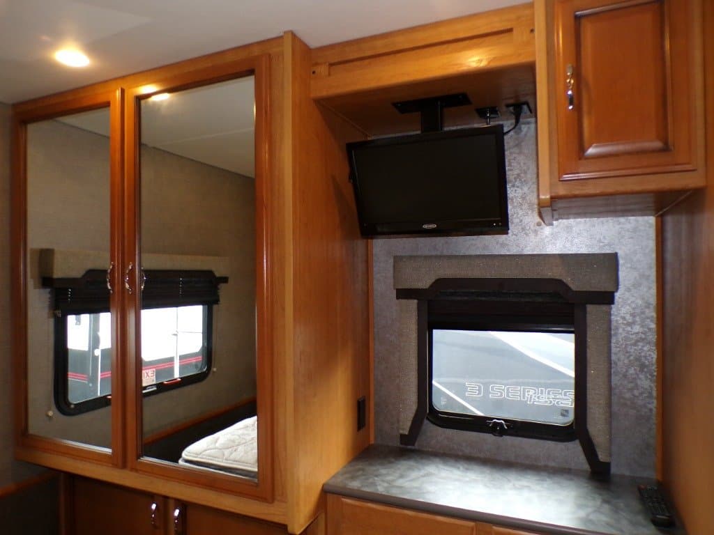 2016 Fleetwood 2016 Fleetwood Storm - thumbnail 55