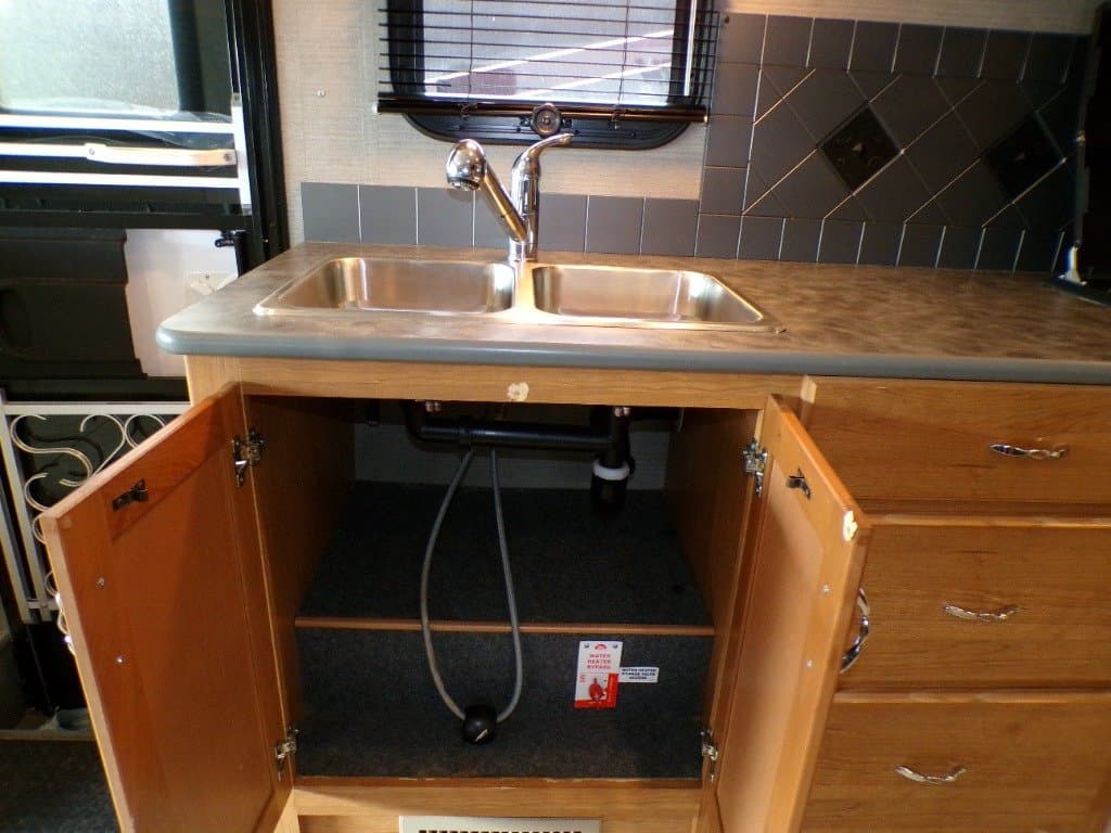 2016 Fleetwood 2016 Fleetwood Storm - thumbnail 41