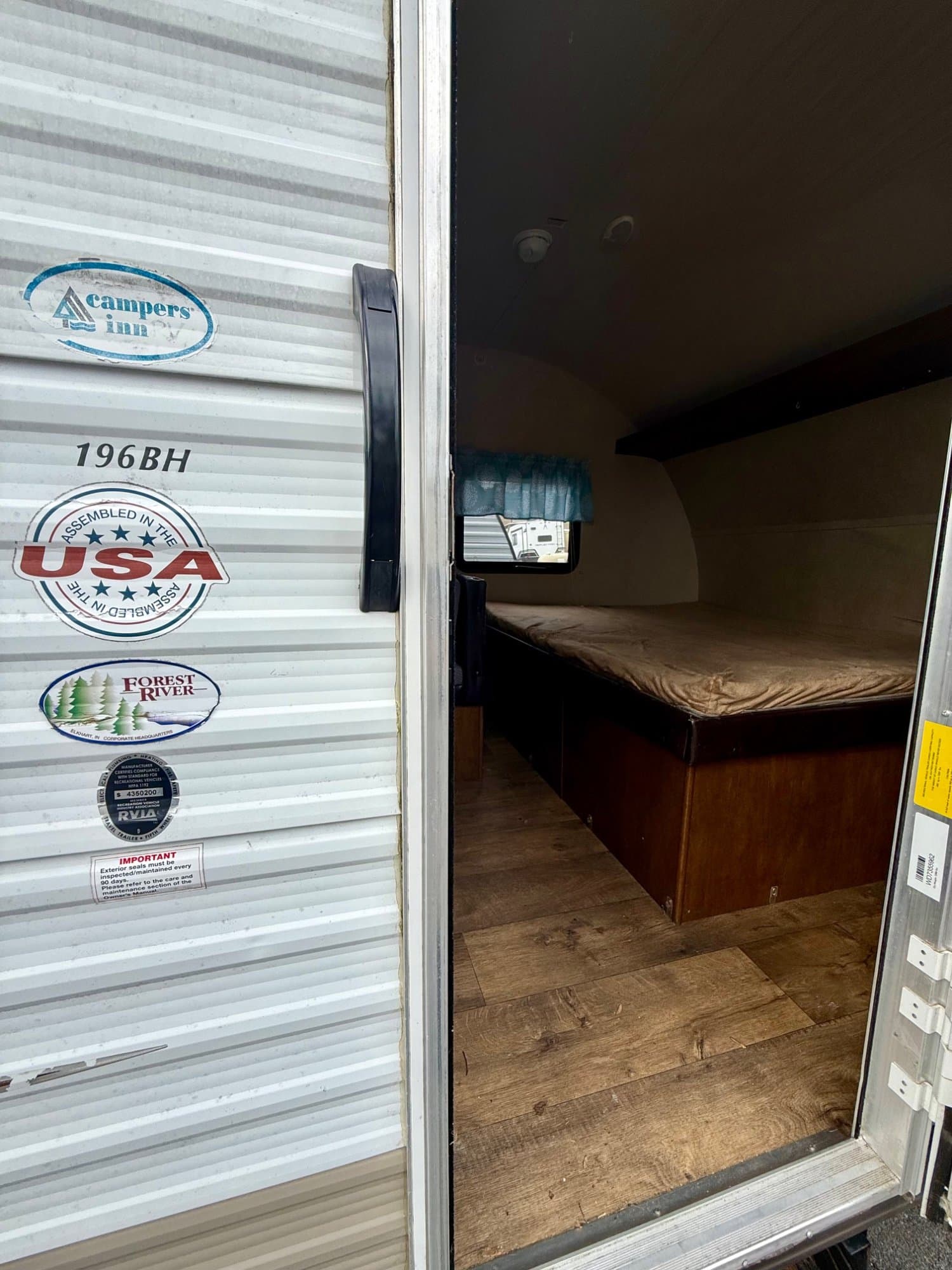 2017 Forest River 2017 Forest River Wildwood FSX - thumbnail 6