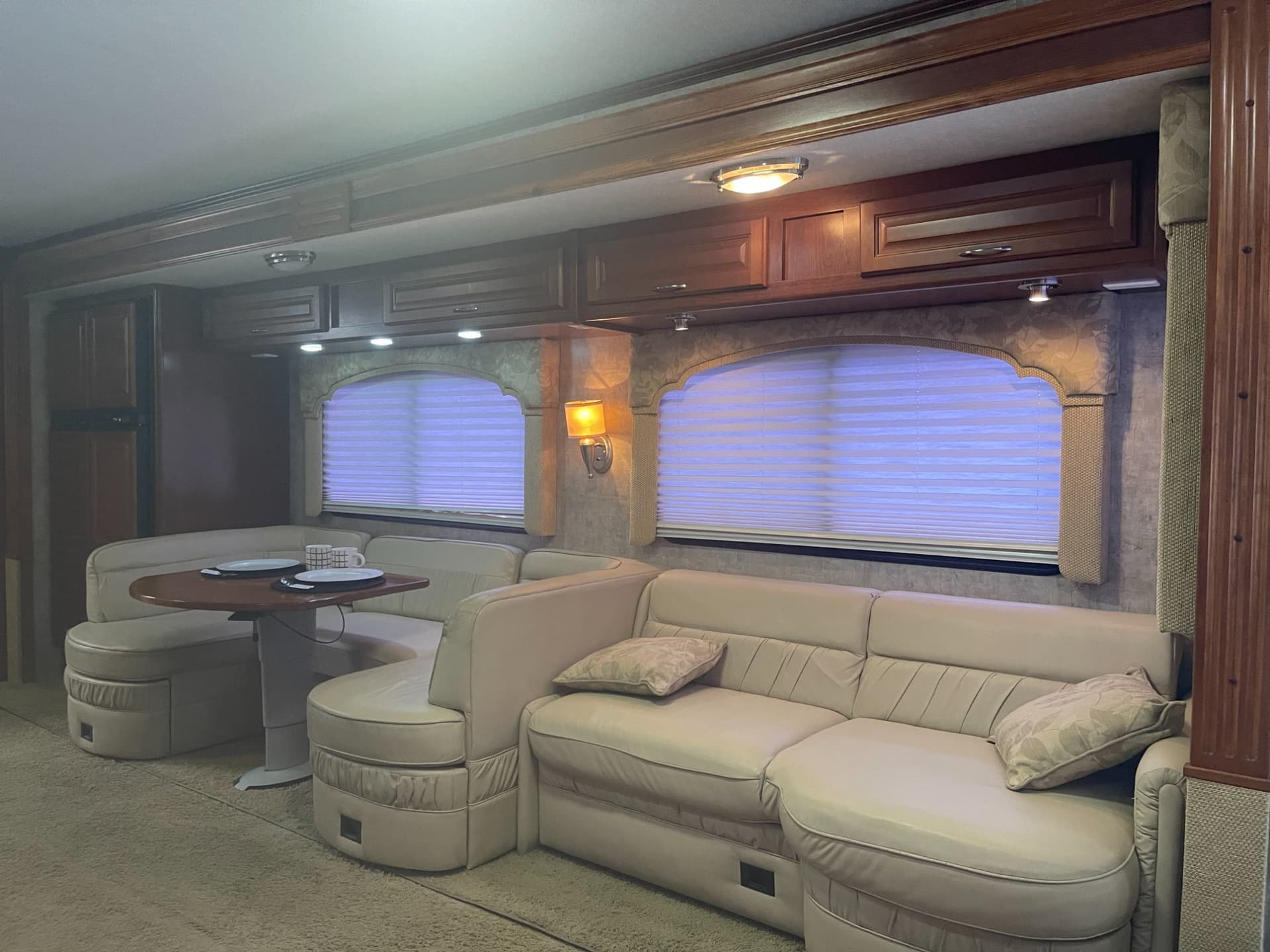 2008 Fleetwood 2008 Fleetwood Bounder - thumbnail 3