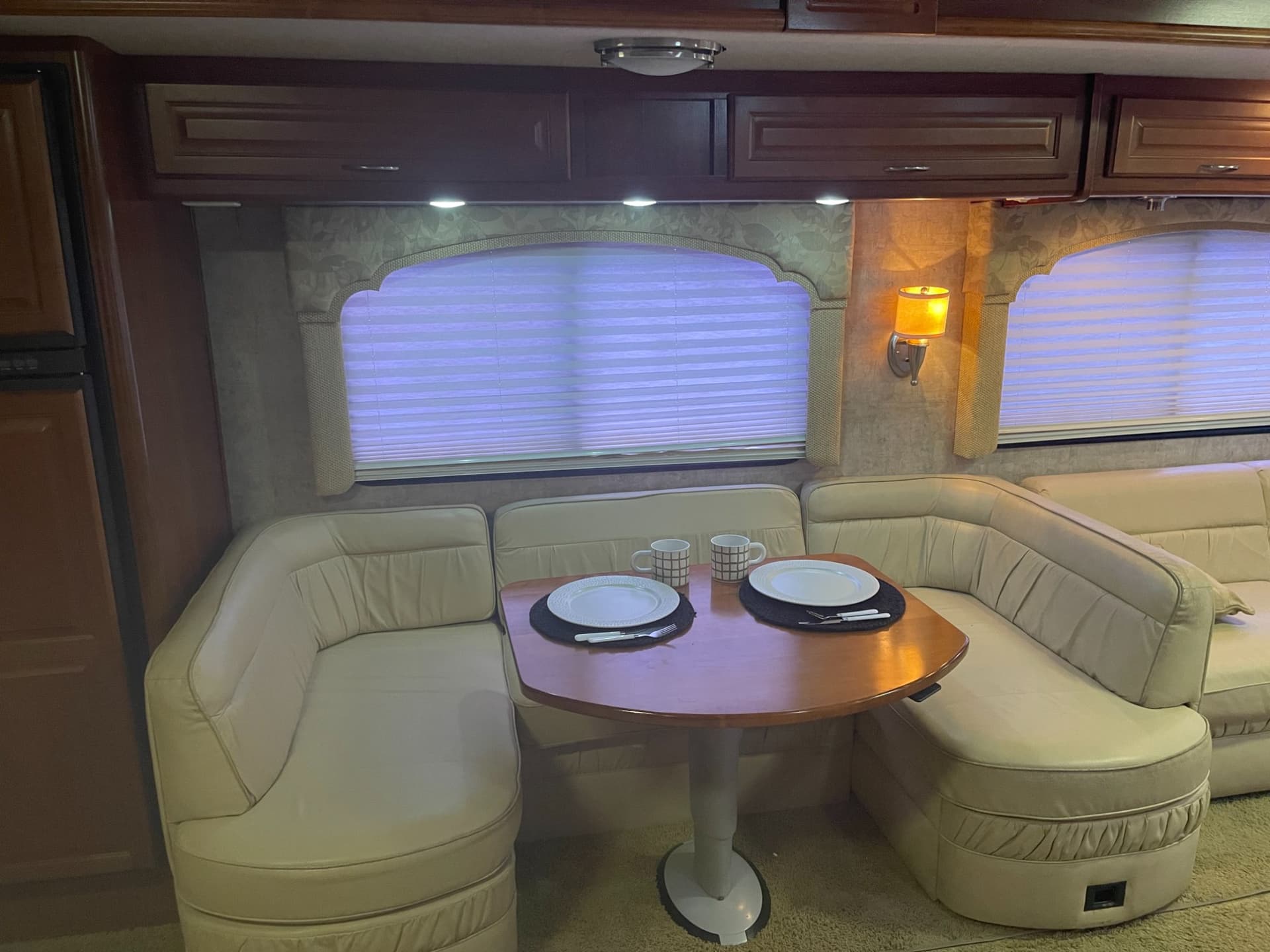 2008 Fleetwood 2008 Fleetwood Bounder - thumbnail 7