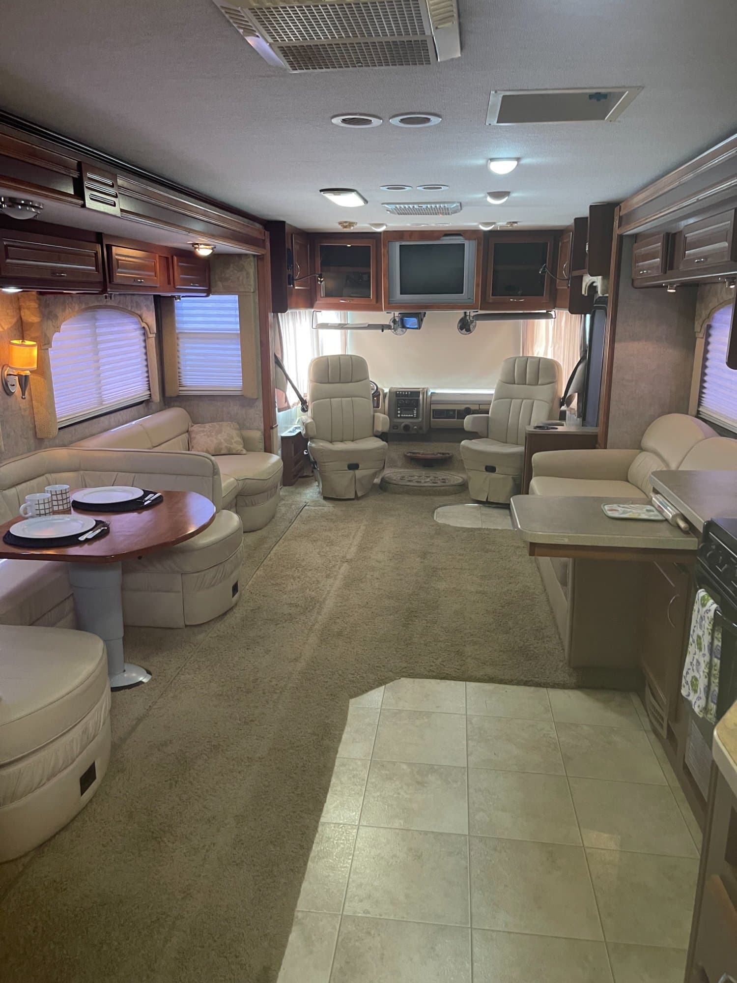 2008 Fleetwood 2008 Fleetwood Bounder - thumbnail 13