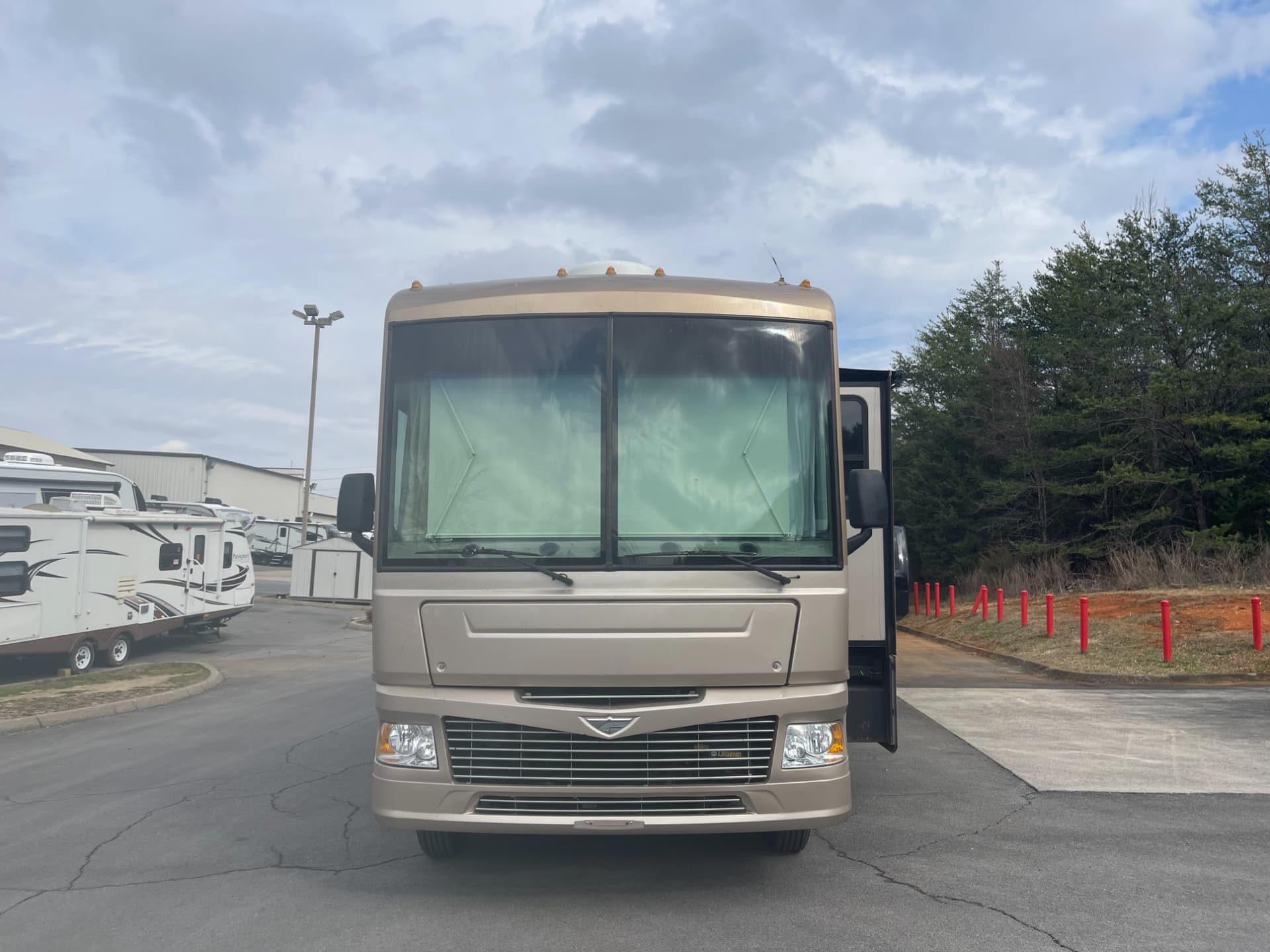 2008 Fleetwood 2008 Fleetwood Bounder - thumbnail 26