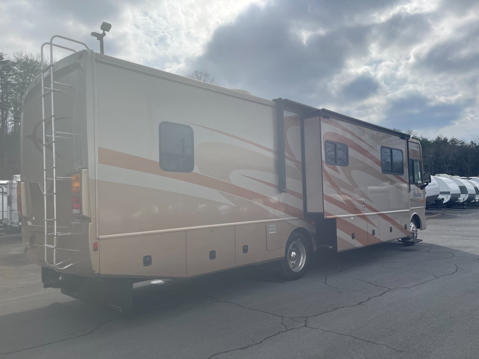 2008 Fleetwood 2008 Fleetwood Bounder - thumbnail 30