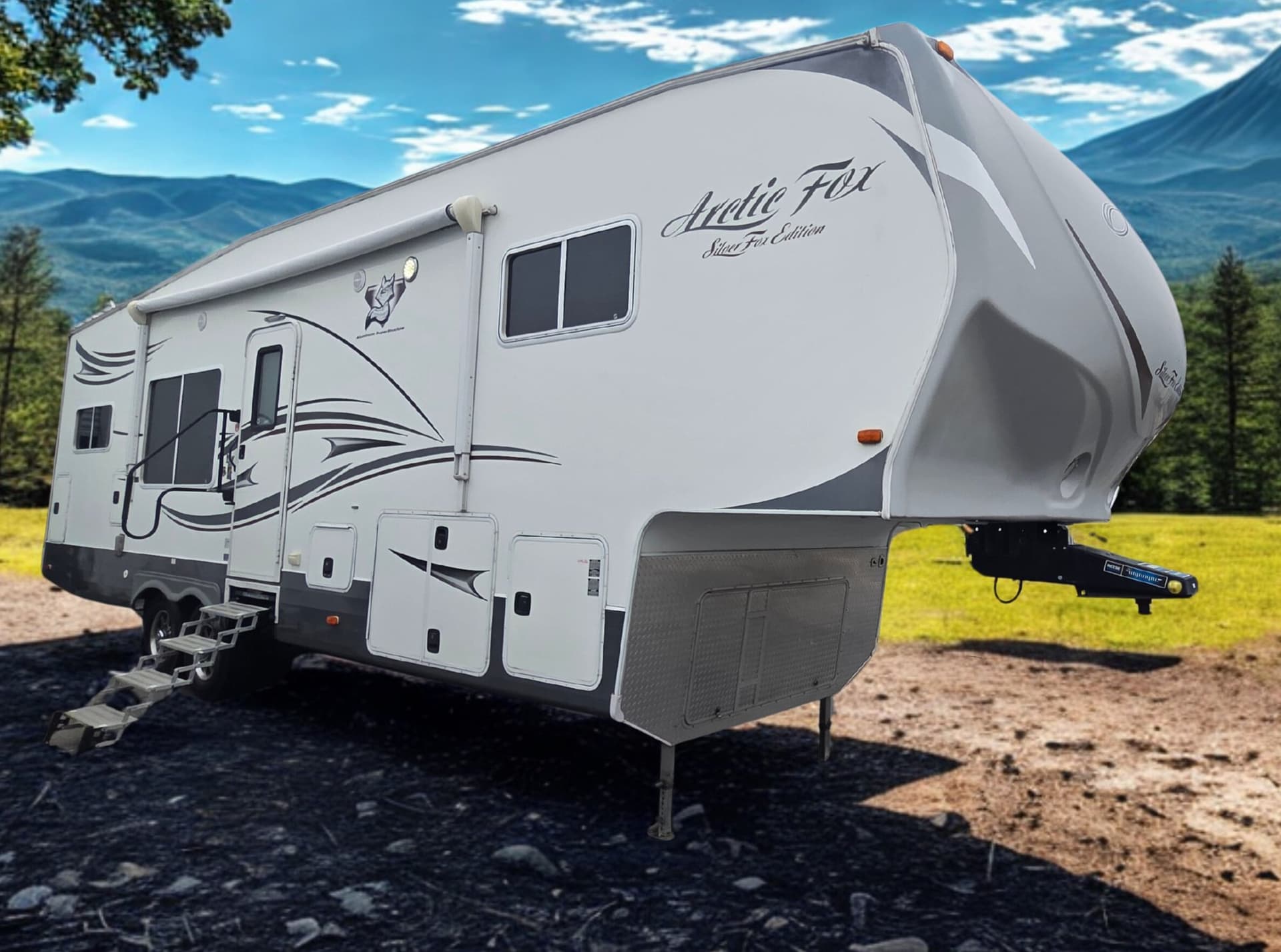 2014 Northwood Arctic Fox 29-5K