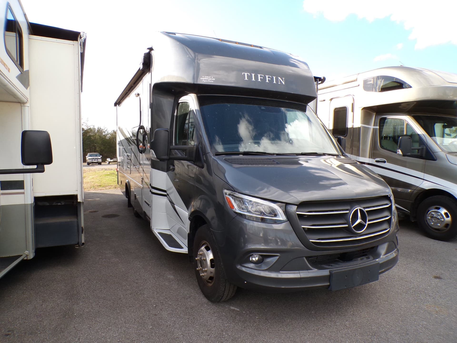 2023 Tiffin Motorhomes Wayfarer 25XRW