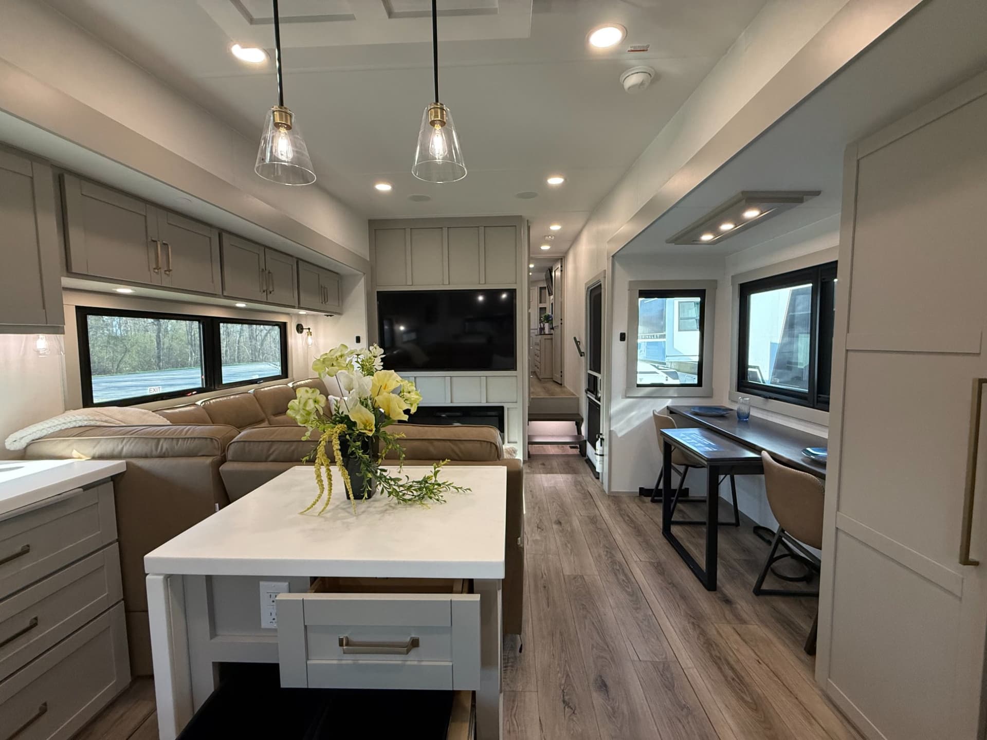 2026 Brinkley RV 2026 Brinkley RV Model Z - thumbnail 7